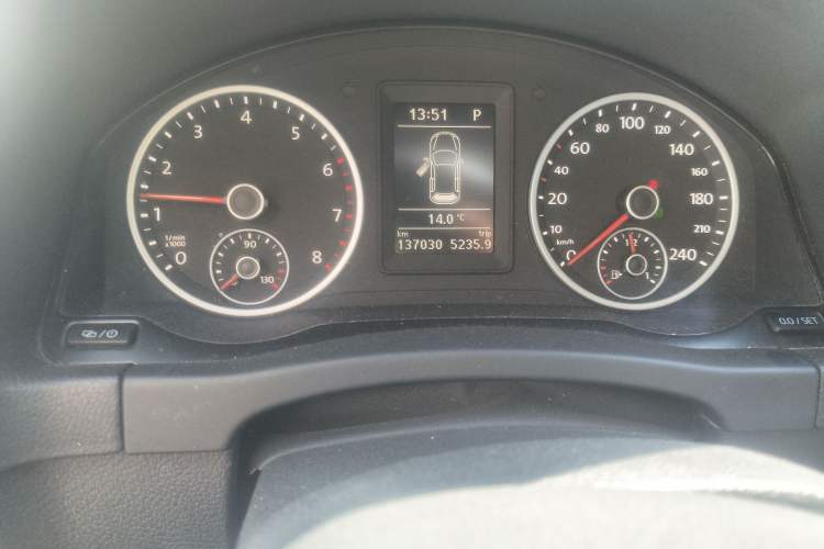 Used Volkswagen Tiguan L 2017 300TSI Automatic Two-Wheel Drive Silk Road Comfort Edition