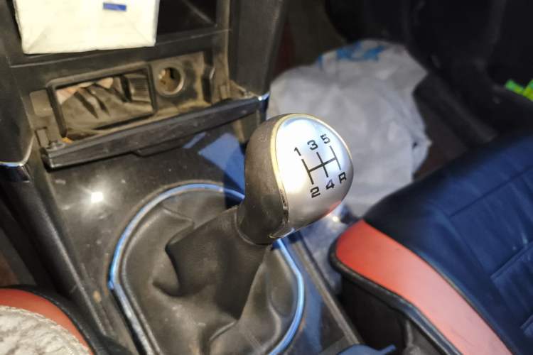 Used Zotye Z300 2014 1.5L Value Edition Manual Elite Model
