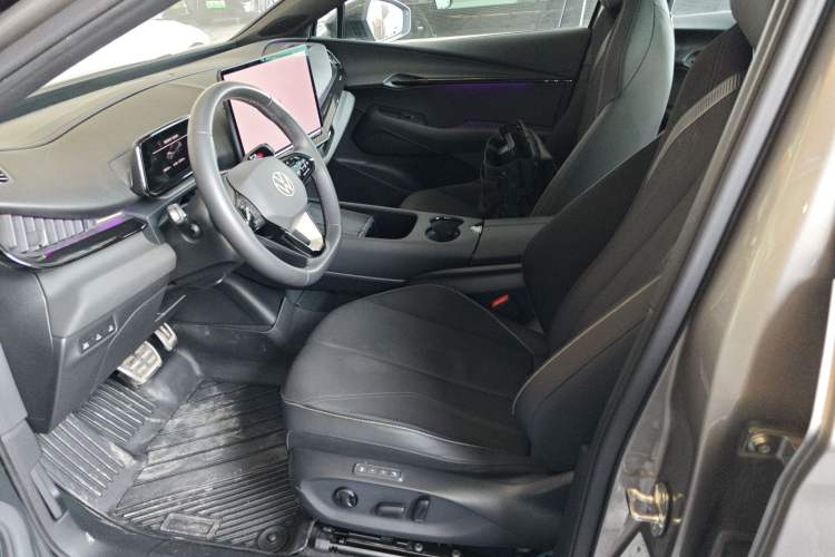 Used Volkswagen ID.UNYX 2024 Revised Pro Long-Range Version Left Front Seat