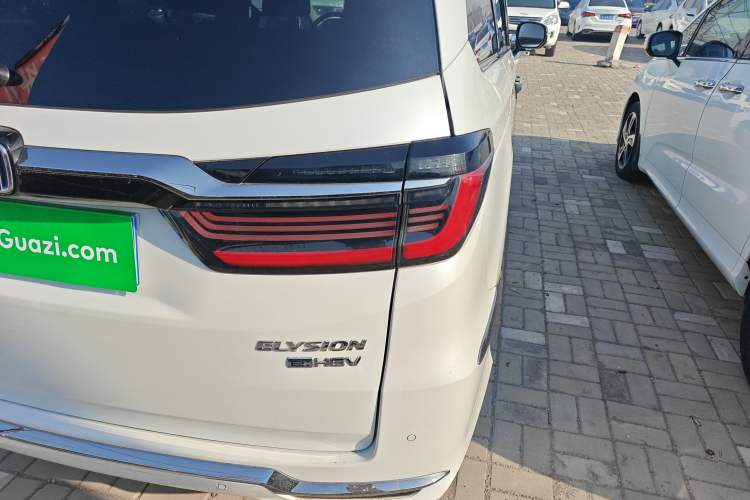 Used Honda Elysion 2022 2.0L eHEV Comfort Version
