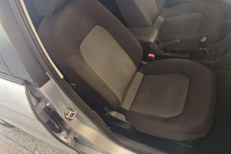 Used Volkswagen Jetta 2015 Value Edition 1.6L Manual Fashionable Style