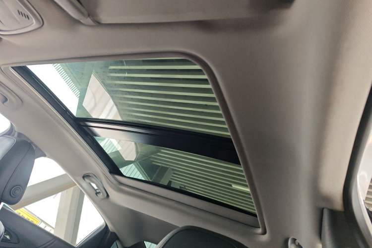 Used Chevrolet Malibu XL 2022 535T Automatic Sport Edition Headliner