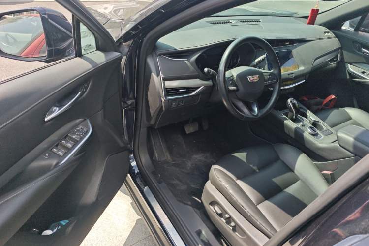 Used Cadillac XT4 2020 Revised Version 28T Two-Wheel Drive Luxury Edition Driver Seat