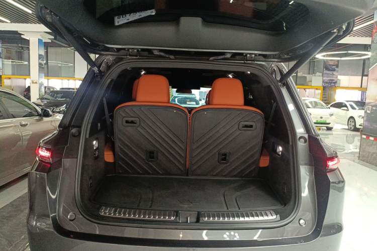 Used Li Auto L9 2022 Max model Trunk