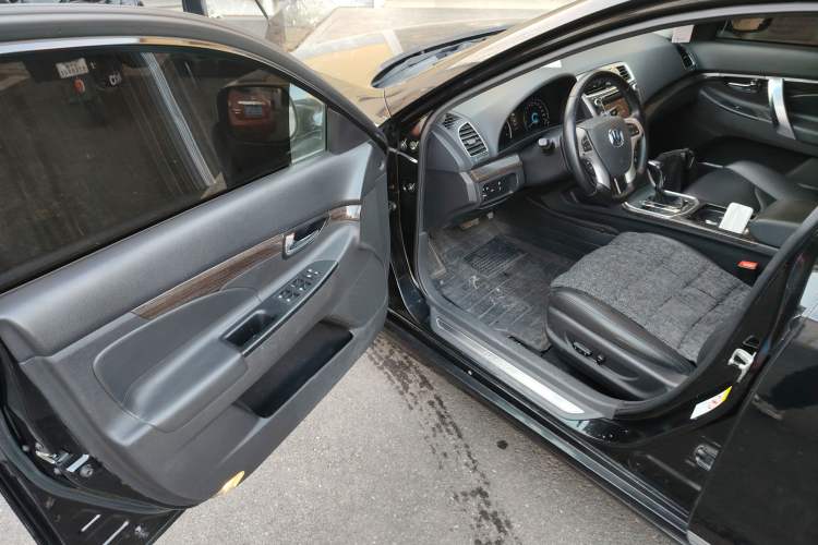 Used Changan Raeton 2014 1.8T Automatic Prestige Anniversary Edition China IV Standard
