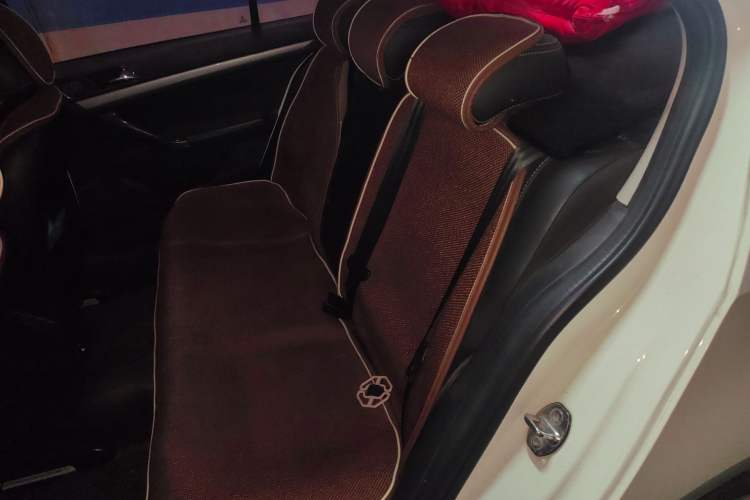 Used Volkswagen Lavida 2017 1.6L Automatic Comfort Edition
