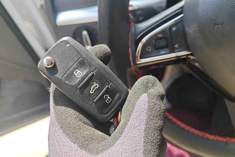 Used Skoda Kamiq 2020 1.5L Automatic Comfort Edition Vehicle Key