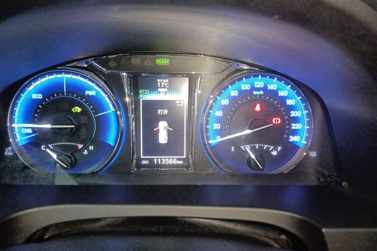 Used Toyota Camry 2015 Dual-Engine 2.5 HG Luxury Navigation Edition