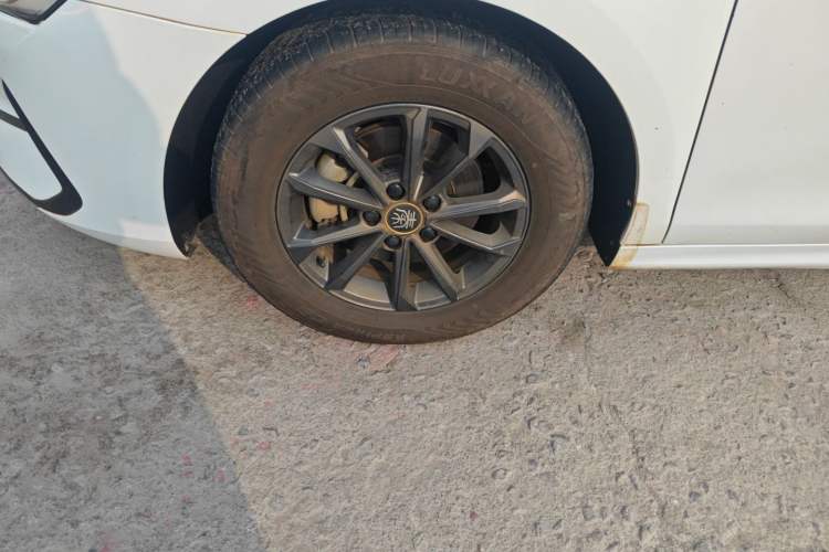 Used BYD Qin PLUS 2021 EV 400KM Leading Comfort Edition