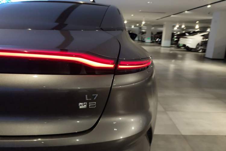 Used IM L7 2022 Dynamic Model Right Rear Taillight