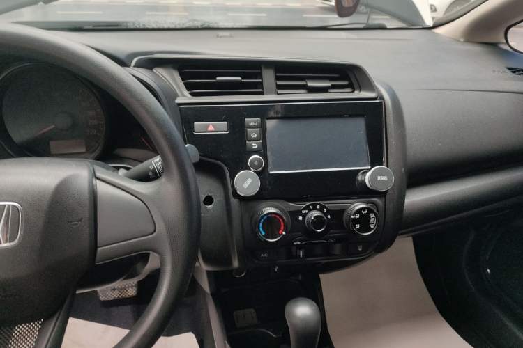 Used Honda Fit 2020 1.5L CVT Comfort Version Audio And AC Panel