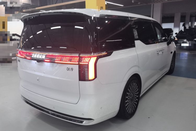 Used Zeekr 009 2024 Six-Seat Executive Version 4WD 108 kWh