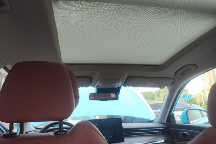 Used Skyworth HT-i 2022 1.5L PHEV 205KM Zhiyuan Edition Plus
