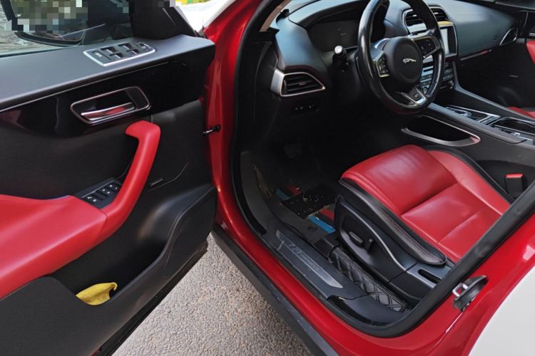 Used Jaguar F-PACE 2016 2.0T Two-Wheel-Drive R-Sport Sport Edition
