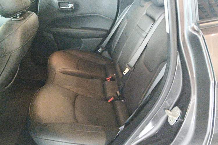 Used Jeep Compass 2019 220T Automatic Family Edition
