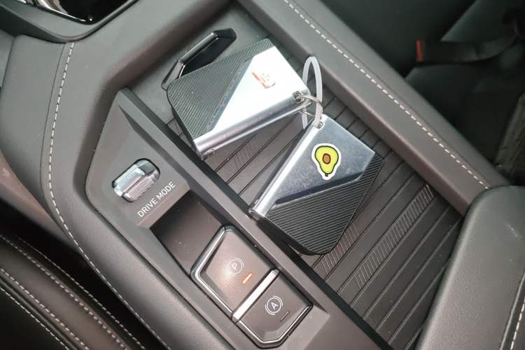 Used Lynk & Co 06 2020 1.5T JinPro model
