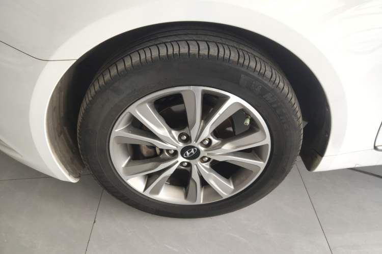 Used Hyundai Sonata 2014 2.0L Automatic Luxury Edition