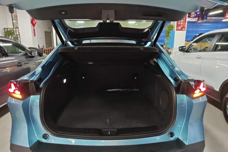 Used Deepal L07 2024 230Max Qiankun Intelligent Driving ADS SE Range-Extended Version Trunk