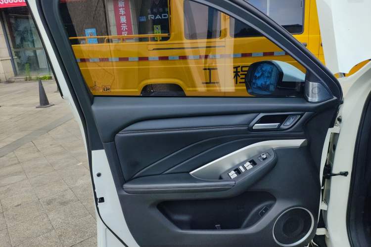 Used Wey VV6 2019 2.0T Two-Wheel-Drive Flagship Version China VI Standard