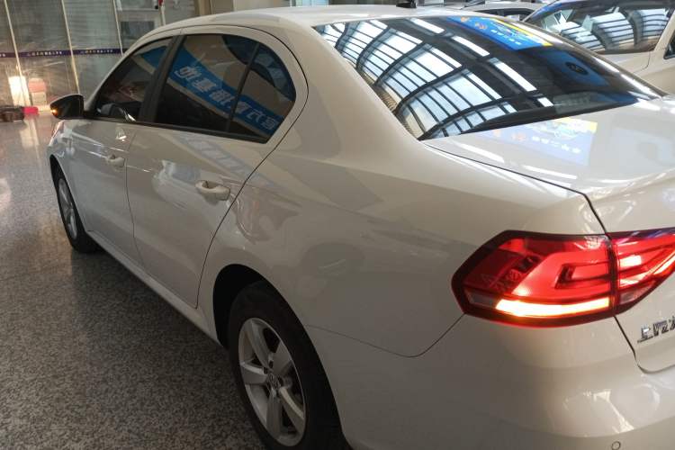 Used Volkswagen Lavida 2019 Lavida Start 1.5L Automatic Trendy Version China VI Standard
