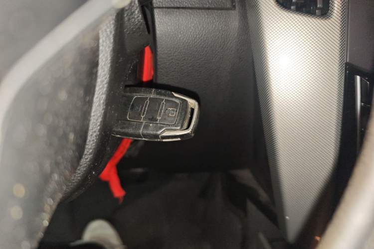 Used Luxgen U6 SUV 2017 1.8T Tech Value Model
