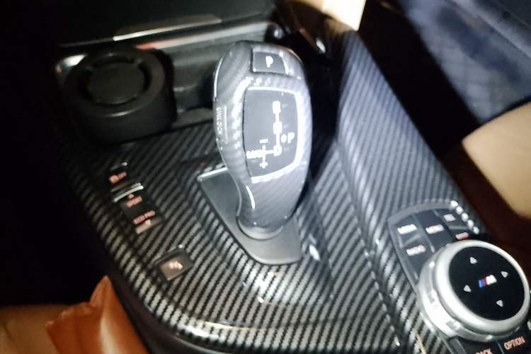 Used BMW 3 Series 2013 320Li Luxury Design Package
