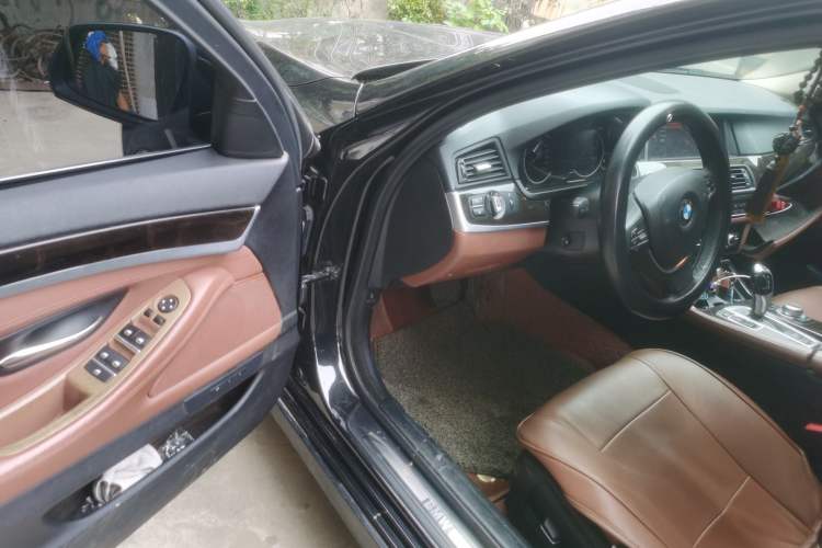 Used BMW 5 Series 2017 525Li Leading Model