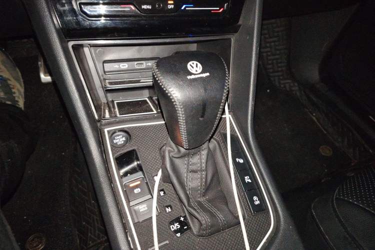 Used Volkswagen Tiguan L 2022 330TSI Automatic Two-Wheel Drive R-Line Enhanced Edition