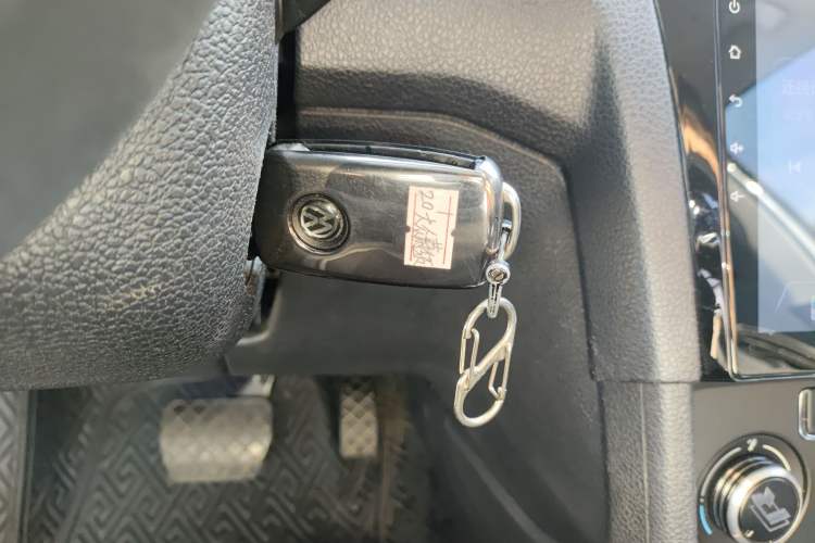 Used Volkswagen C-TREK 2020 1.5L Automatic Fashion Edition Interior 1