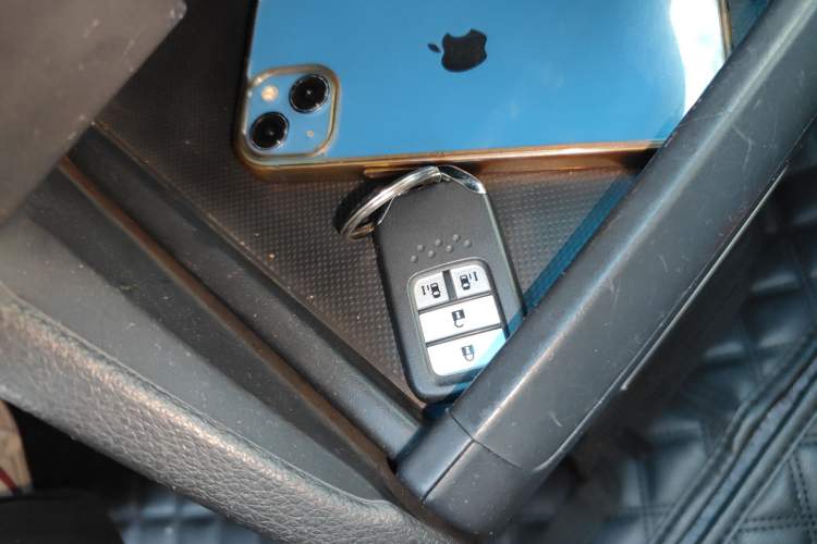 Used Honda Odyssey 2015 Updated Version 2.4L Smart Edition