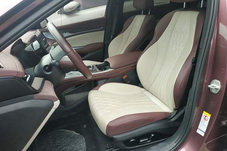 Used BYD Seal 2023 DM-i 1.5T 121km Flagship Model
