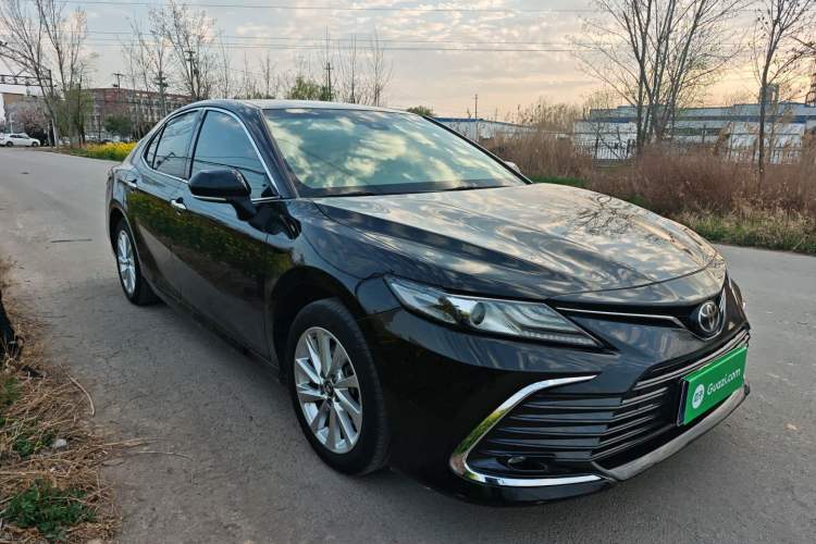 Used Toyota Camry 2021 2.0G Luxury Edition Front Right 45 Deg