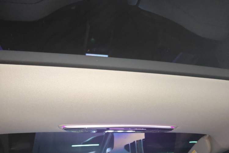 Used IM LS7 2023 100kWh Lux Rear-Drive Version
