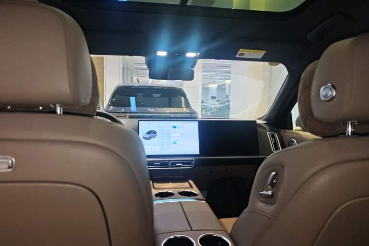 Used Li Auto L9 2025 Ultra Smart Refreshed Edition Headliner