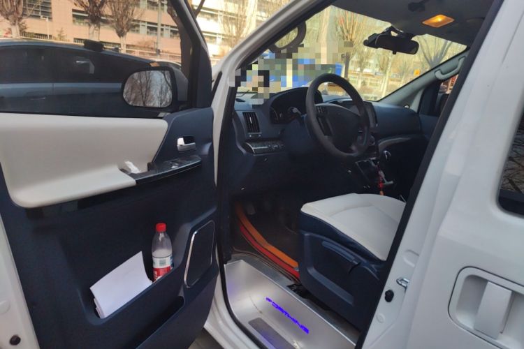 Used FORTHING Lingzhi PLUS 2024 2.0L Manual Luxury CNG 7-Seater