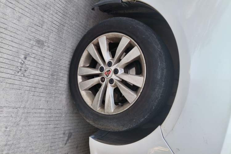 Used Roewe 360 2015 1.5L Automatic Luxury Edition
