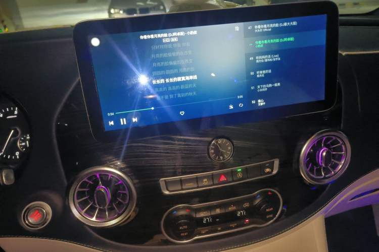 Used Mercedes-Benz Vito 2021 2.0T Elite Version 7 Seats