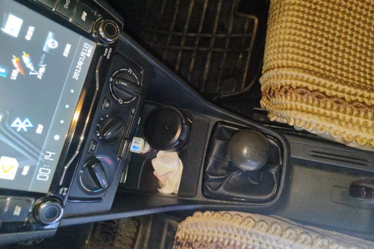 Used Volkswagen Jetta 2013 1.6L Manual Fashion Edition
