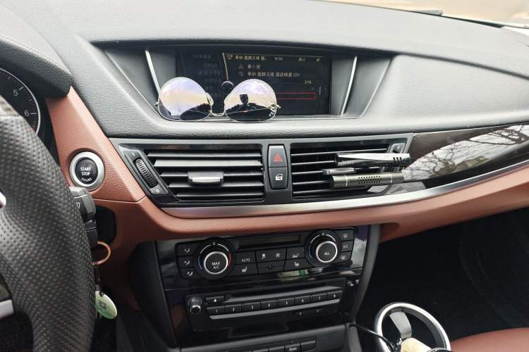 Used BMW X1 2014 sDrive20i X Design Package
