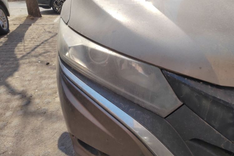 Used Honda Gienia 2017 1.5L CVT Comfort Version Right Front Headlight