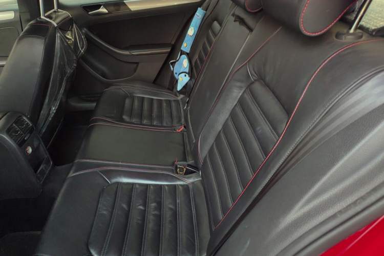 Used Volkswagen Sagitar 2013 2.0 TSI GLI Left Rear Seat