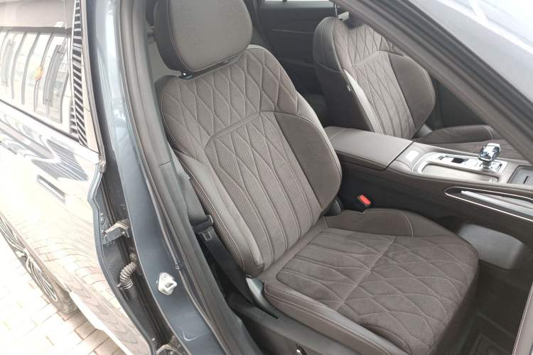 Used Geely Auto Monjaro L 2026 Model Oriental Yao 2.0TD Automatic Lanxing Edition
