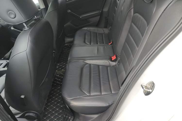 Used Volkswagen Lamando 2015 330TSI DSG Comfort Edition
