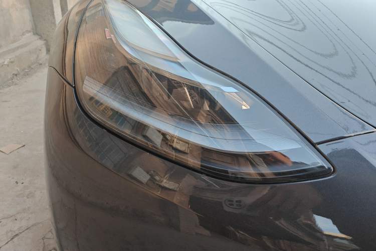 Used Tesla Model Y 2024 Rear-Wheel-Drive Version Right Front Headlight