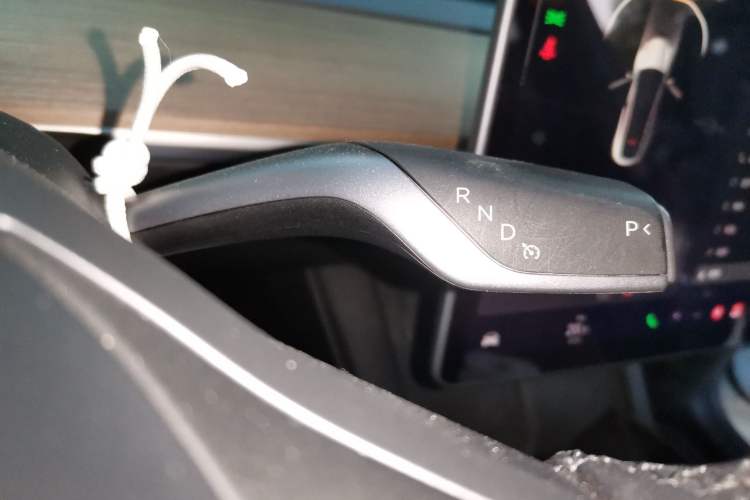 Used Tesla Model Y 2021 Standard Range Rear-Wheel Drive Version Gear Lever
