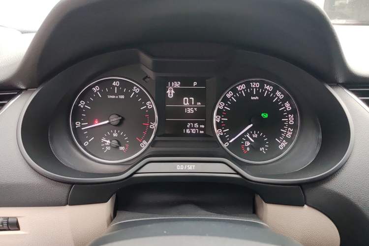 Used Skoda Octavia 2015 1.6L Automatic Yijie Edition
