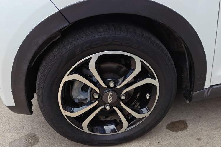 Used Chery QQ Little Ant 2019 4-Seater Smart Edition 35 kWh Left Front Wheel Hub