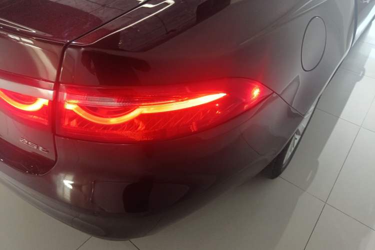 Used Jaguar XFL 2017 XFL 2.0T 240PS Premium Edition
