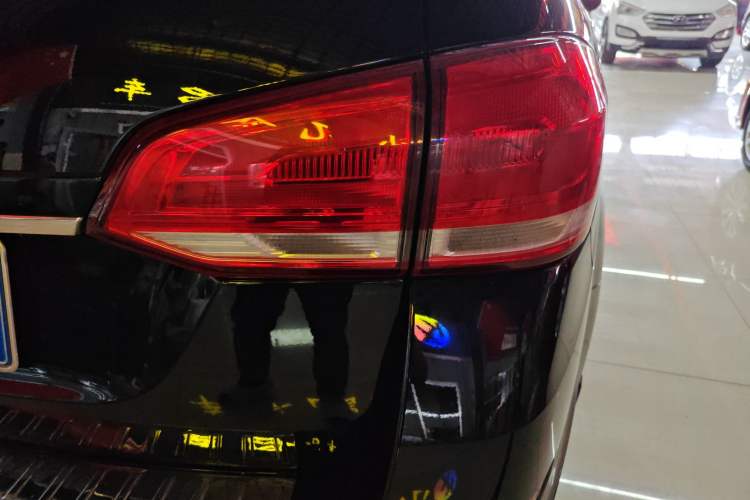 Used Haval H6 2017 Blue Label Sport Edition 1.5T Automatic Two-Wheel Drive Luxury Model Right Rear Taillight