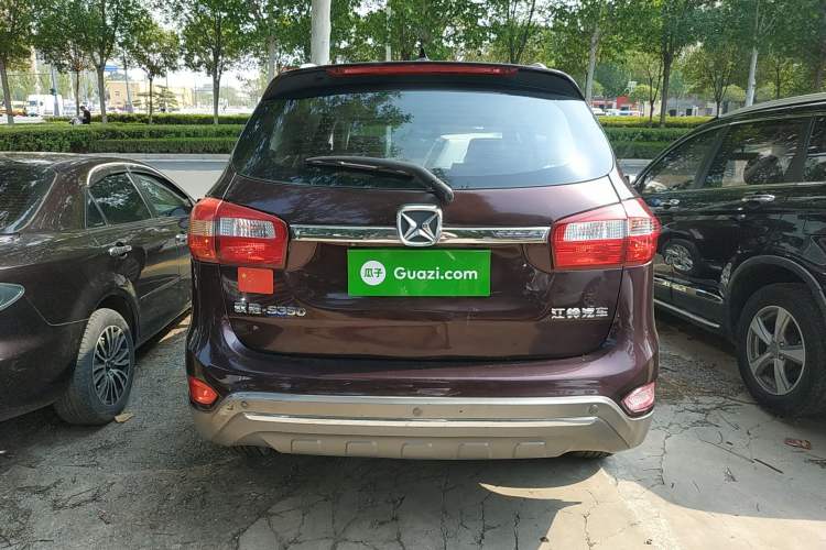 Used JMC Yusheng S350 2016 2.0T Automatic Two-Wheel Drive Gasoline Luxury Version with Sunroof 5 Seats
